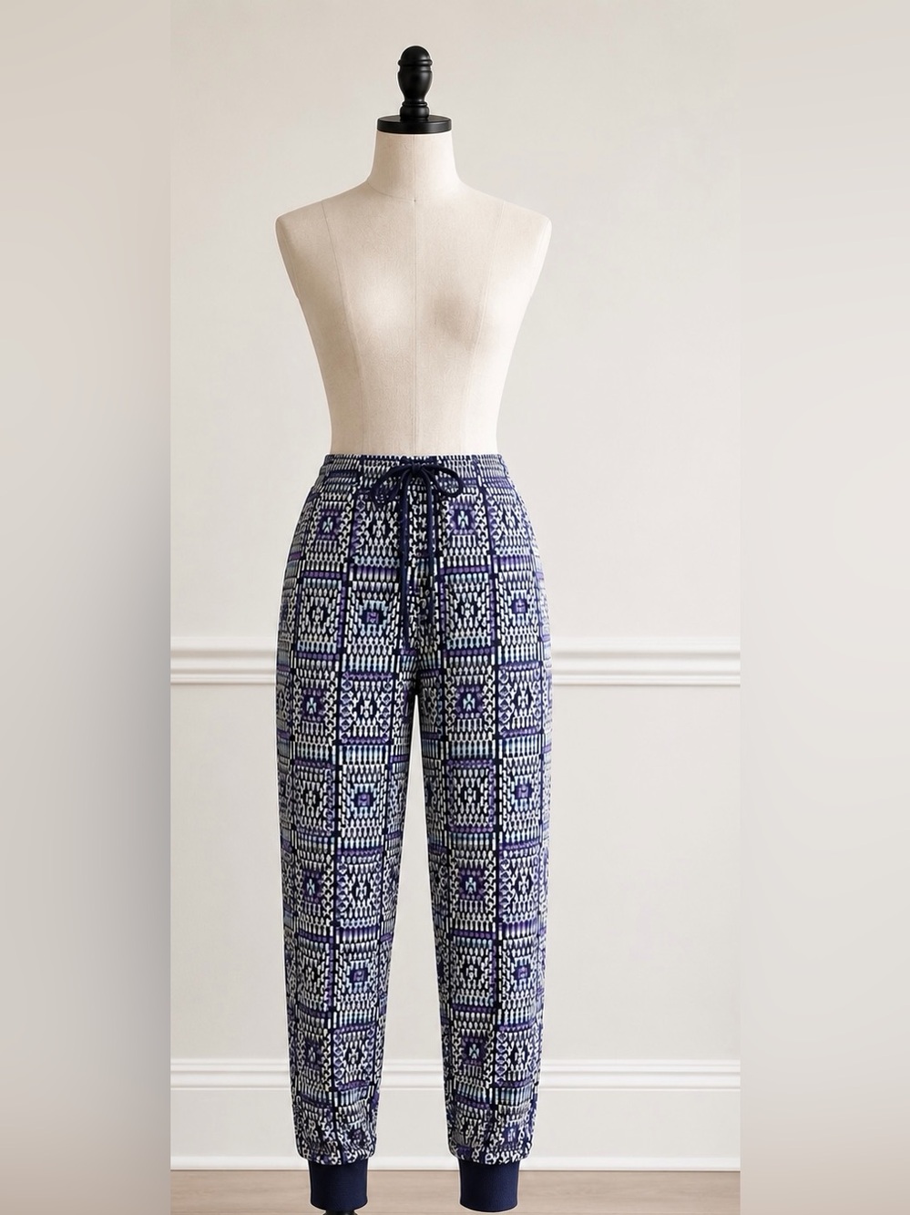 Celia Prado Anthropologie Crochet Joggers. Women’s XL